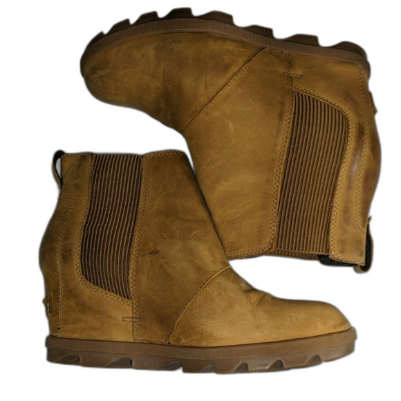 lightly worn Women’s tan leather Joan of Arctic™ Wedge II - Picture 2 of 10